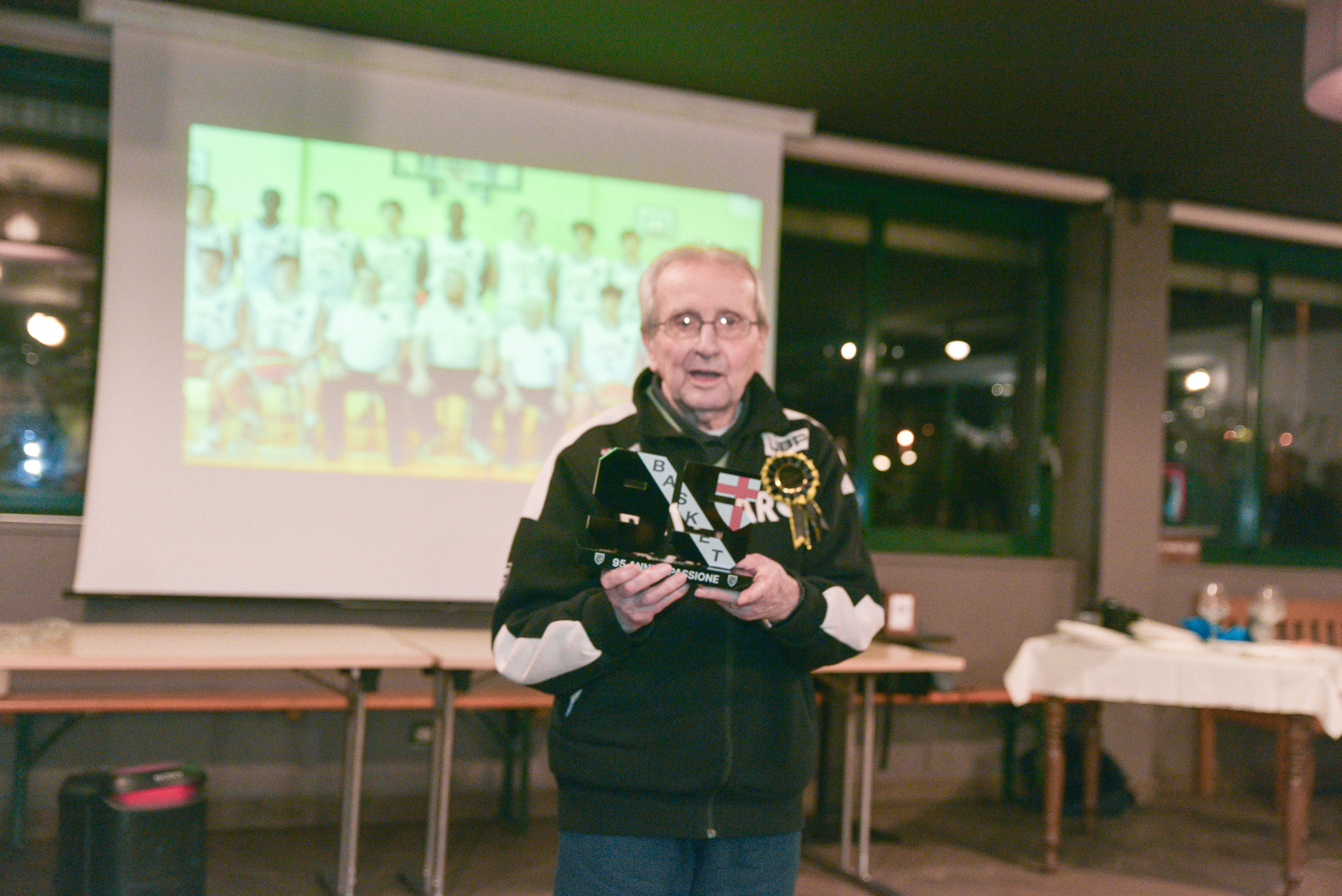 Il Petrarca Basket celebra i 95 anni di Fabio Fabiano: una serata di sport, memoria e riconoscimenti ufficiali